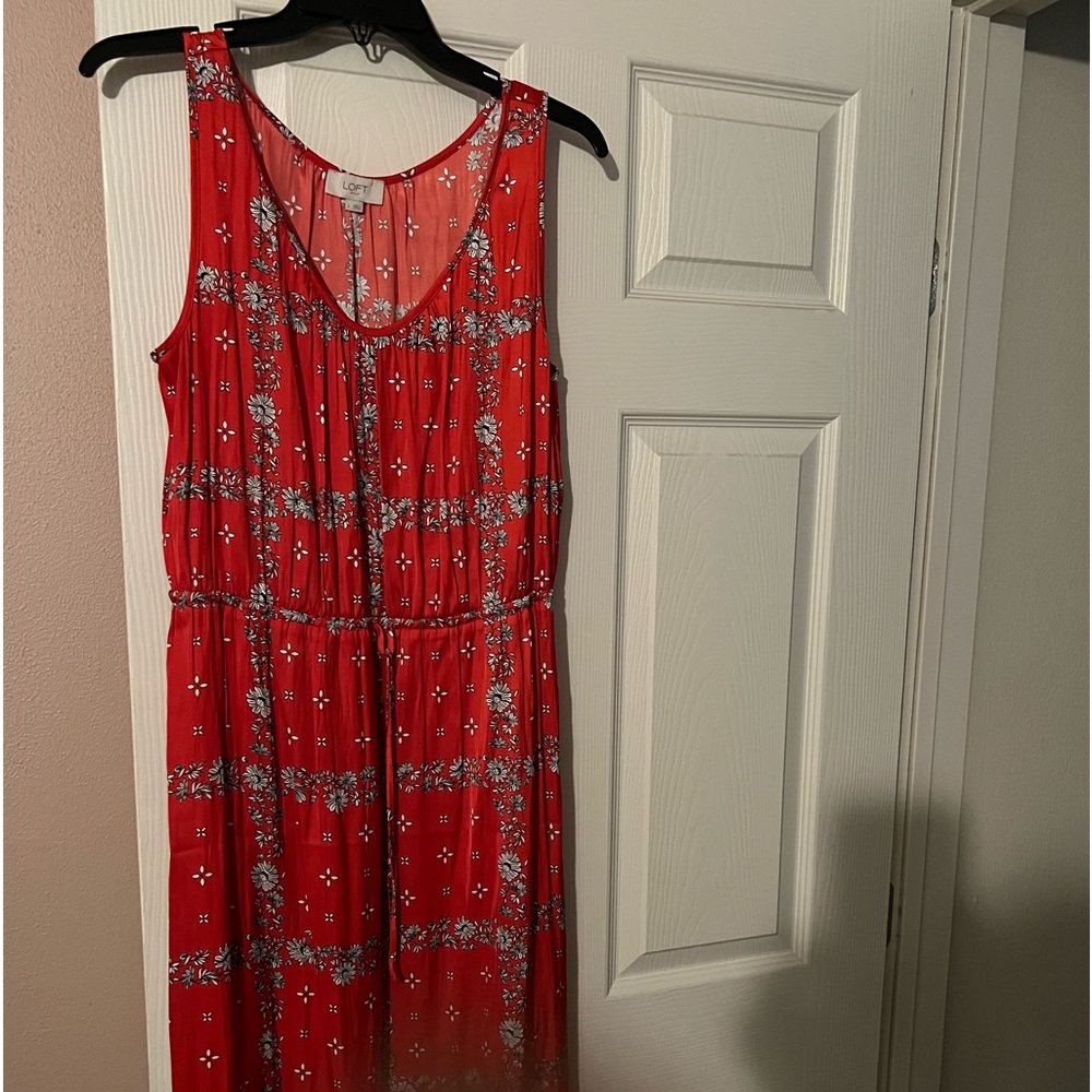 Loft red dress with flowers. Size large. Practically brand new.